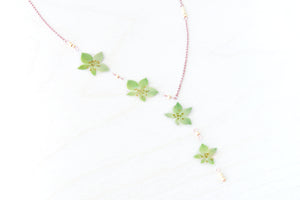 Green Bupleurum Flower Asymmetrical Beaded Necklace